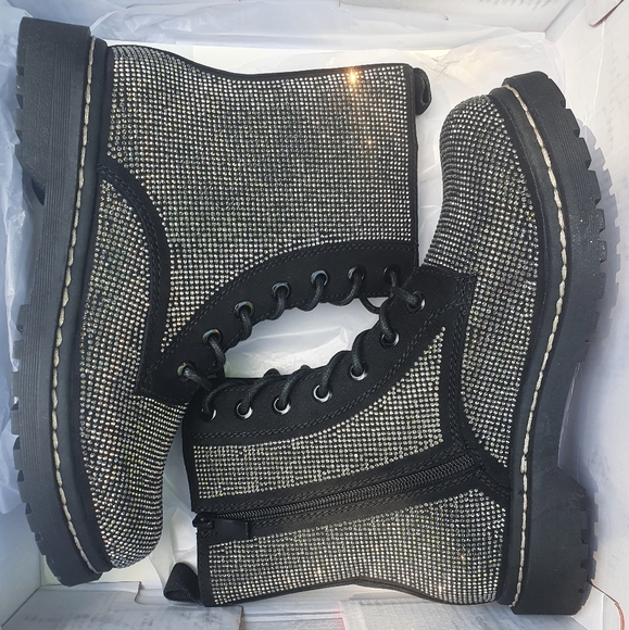 *SOLD*New 7 [Torrid x Betsey Johnson] Sparkle Boot - Picture 7 of 11